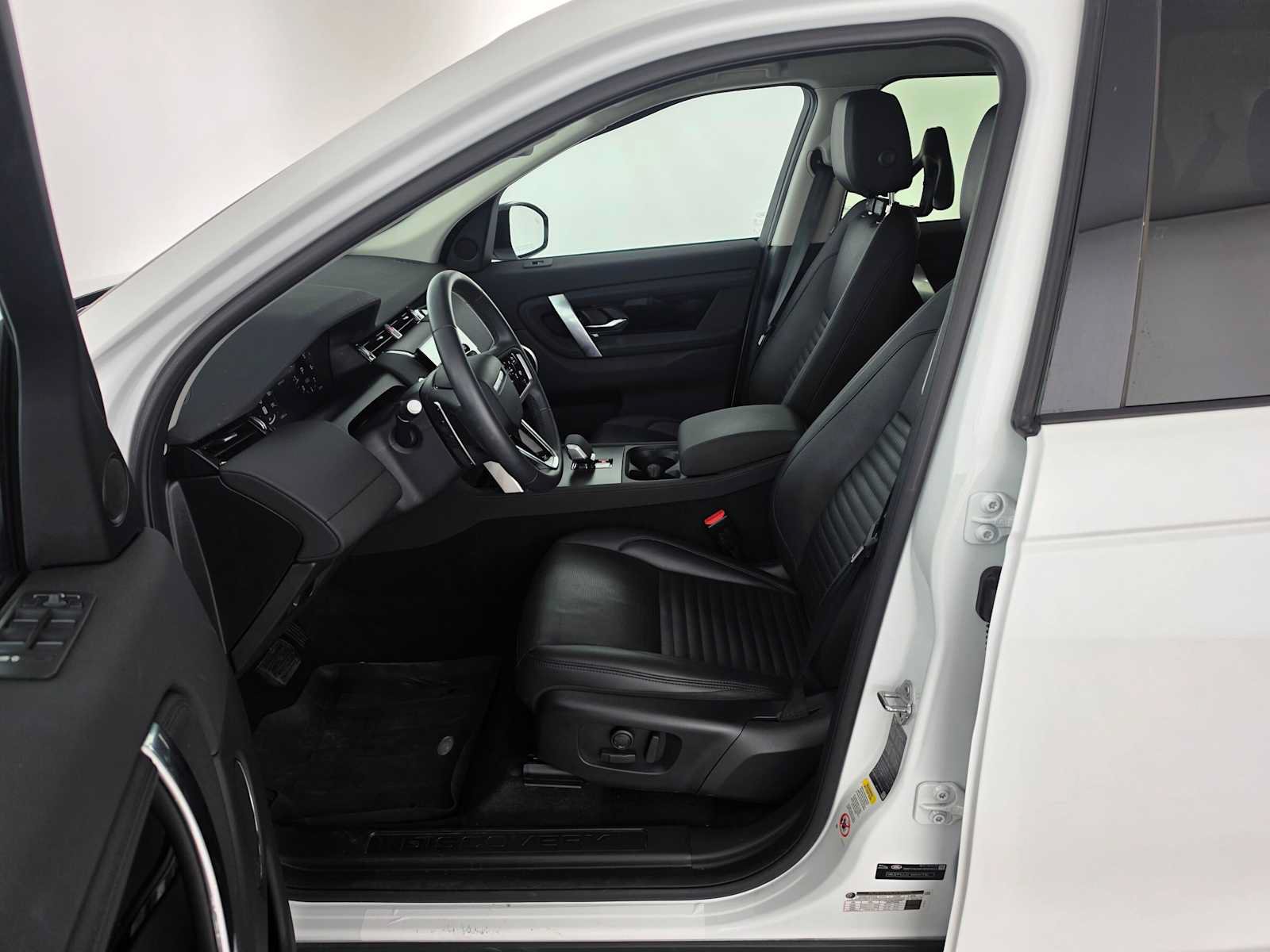 Used 2025 Land Rover Discovery Sport S AWD/4WD image 20