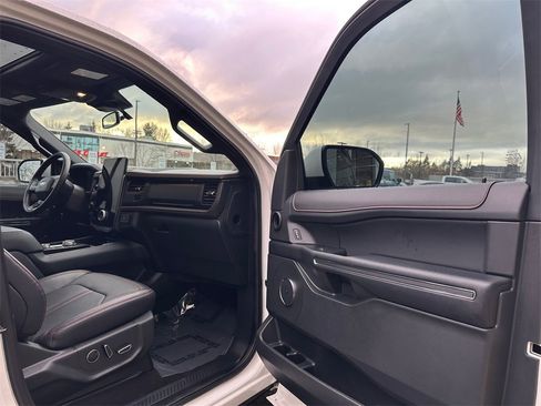 Used 2023 Ford Expedition Max Limited image 48