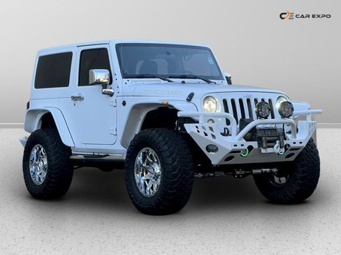 Used 2011 Jeep Wrangler Sahara w/ Trailer Tow Group AWD/4WD image 18