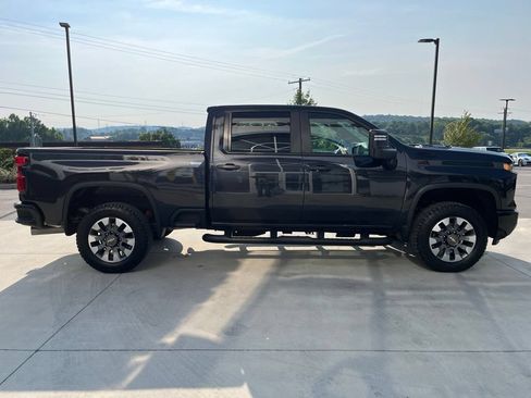 Used 2024 Chevrolet Silverado 2500 Custom w/ Custom Value Package AWD/4WD image 20