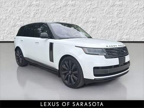 Used 2023 Land Rover Range Rover SV AWD/4WD image 1