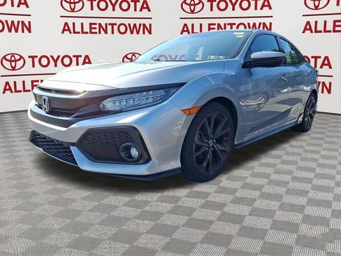 Used 2019 Honda Civic Sport Touring image 3