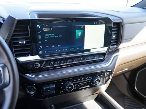 Used 2025 Chevrolet Silverado 2500 LTZ w/ LTZ Premium Package image 27