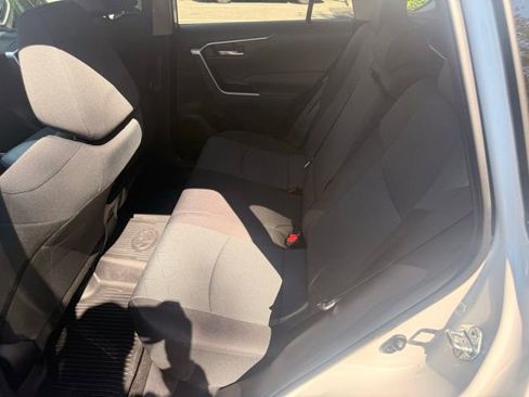 Used 2025 Toyota RAV4 XLE image 12
