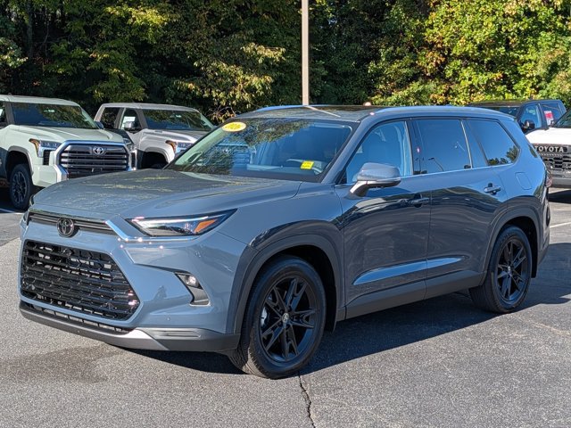 Used 2026 Toyota Grand Highlander FWD image 3