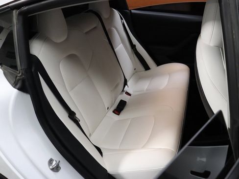 Used 2023 Tesla Model 3 Standard Range image 62