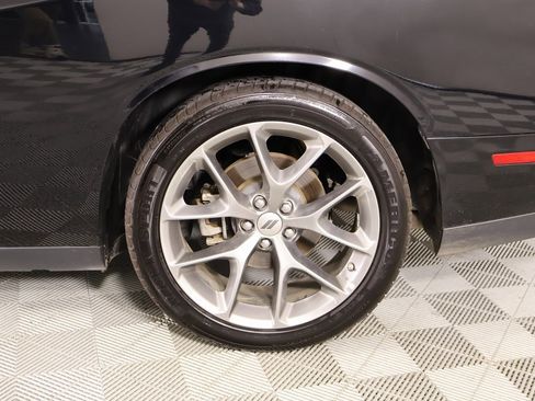 Used 2022 Dodge Challenger GT image 16