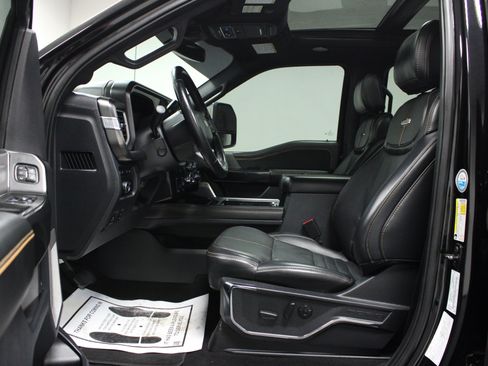 Used 2024 Ford F250 Platinum w/ Tremor Off-Road Package AWD/4WD image 12