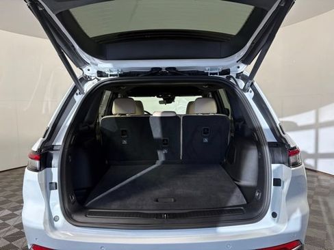 New 2026 Jeep Grand Cherokee Limited AWD/4WD image 9