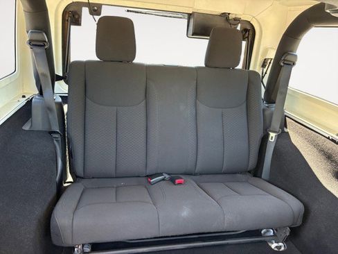 Used 2016 Jeep Wrangler Sport AWD/4WD image 12
