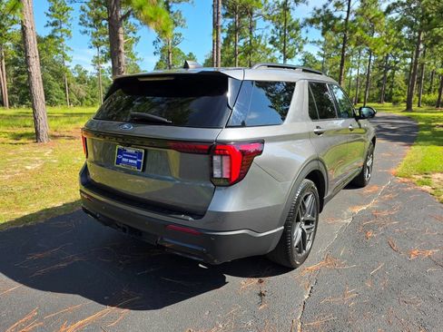 Used 2025 Ford Explorer ST-Line w/ Premium Package RWD image 5