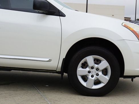 Used 2013 Nissan Rogue S image 9