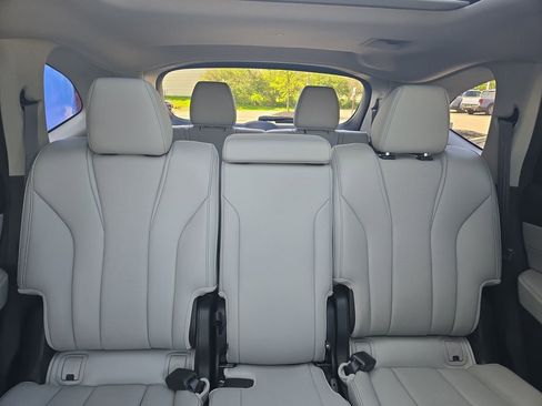 Used 2023 Acura MDX SH-AWD w/ Technology Package image 29