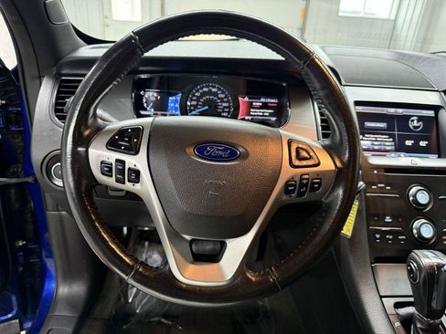 Used 2014 Ford Taurus SEL w/ Equipment Group 201A FWD image 16