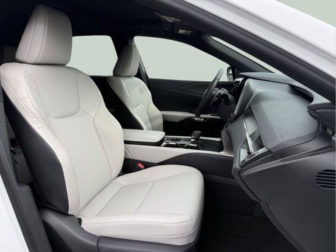 Certified 2025 Lexus RX 350 F Sport AWD/4WD image 23