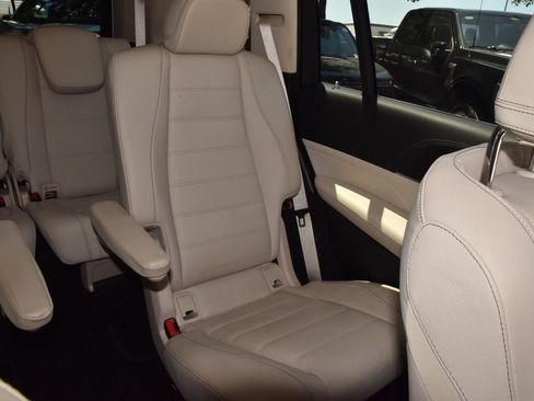 Used 2021 Mercedes-Benz GLS 450 4MATIC image 22