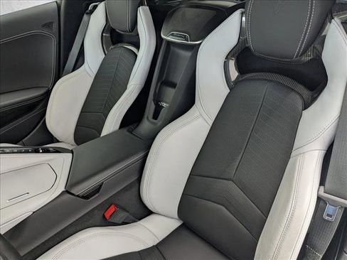 Used 2021 Chevrolet Corvette Stingray Preferred Cpe w/ Z51 Performance Package image 17