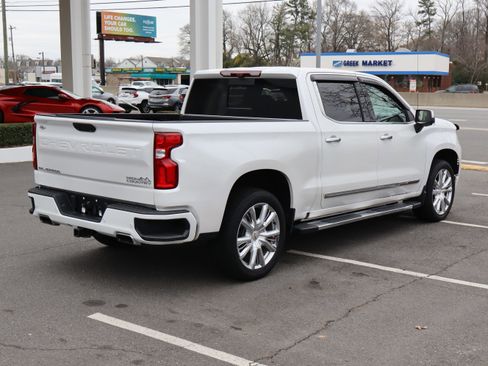 Used 2022 Chevrolet Silverado 1500 High Country w/ High Country Premium Package image 10