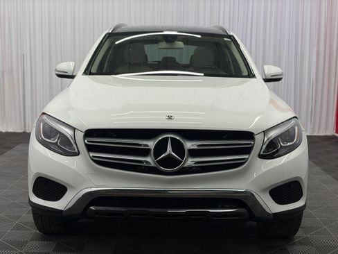 Used 2019 Mercedes-Benz GLC 300 4MATIC image 3