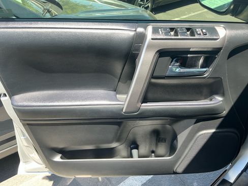 Used 2021 Toyota 4Runner SR5 Premium w/ Moonroof Package AWD/4WD image 13