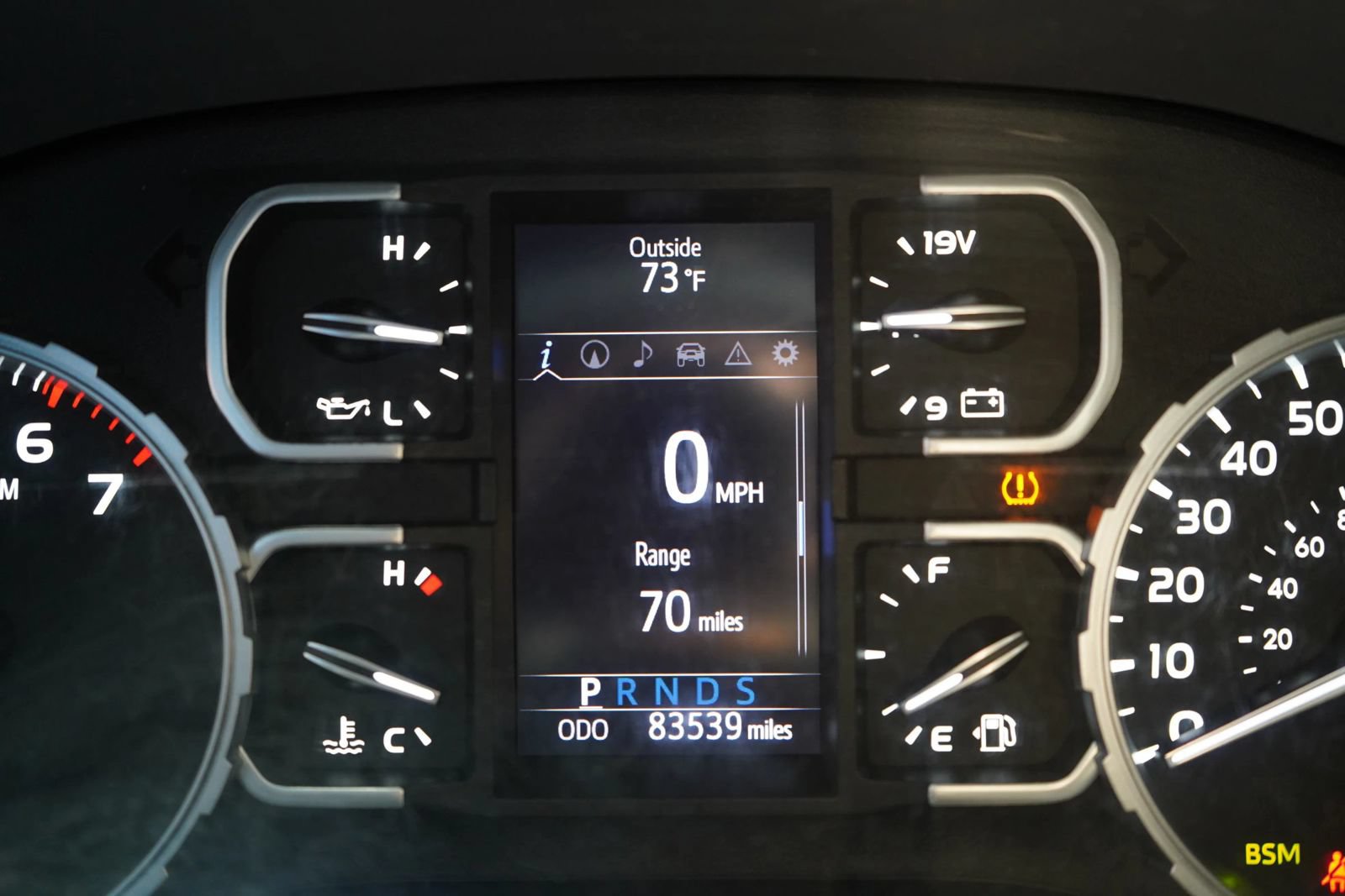 Used 2018 Toyota Tundra SR5 AWD/4WD image 12