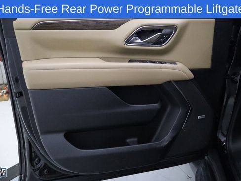 Used 2024 Chevrolet Suburban Premier RWD image 9