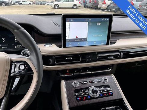 Used 2022 Lincoln Aviator Reserve w/ Equipment Group 201A image 8