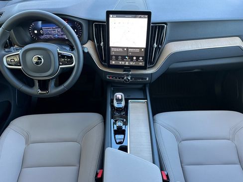 New 2026 Volvo XC60 B5 Plus w/ Climate Package AWD/4WD image 13