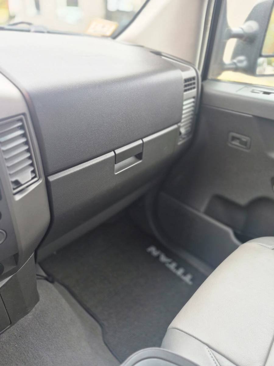 Used 2006 Nissan Titan XE w/ (W04) Preferred Pkg AWD/4WD image 10