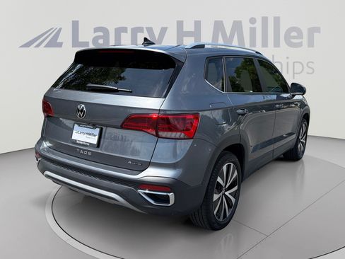 Used 2023 Volkswagen Taos SE AWD/4WD image 5