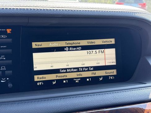 Used 2014 Mercedes-Benz CL 550 4MATIC image 25