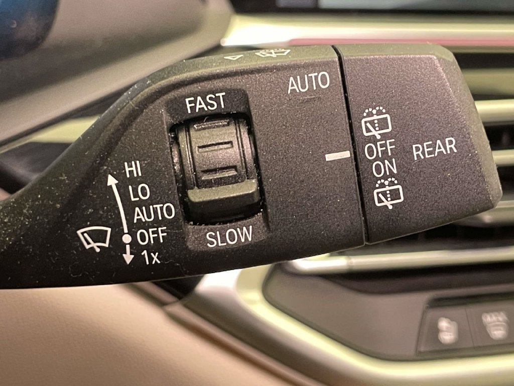 Used 2021 BMW X5 M50i AWD/4WD image 39