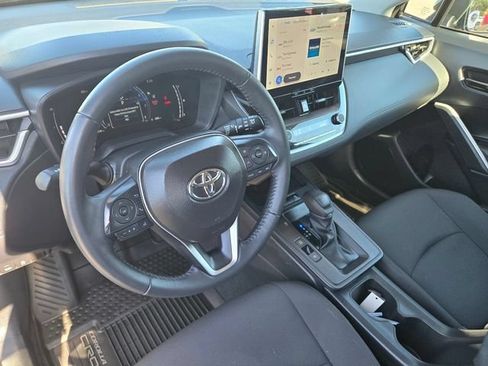 Certified 2026 Toyota Corolla Cross LE w/ Moonroof Package FWD image 12