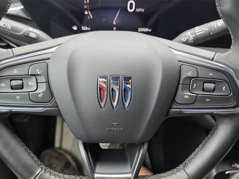 Used 2024 Buick Envista Avenir image 17