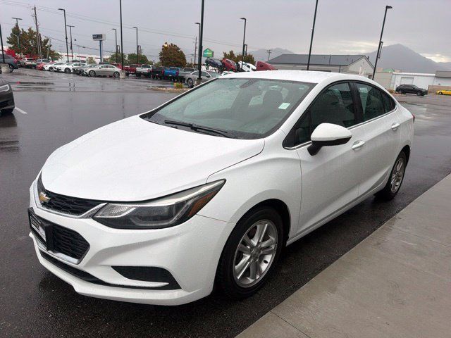 Used 2018 Chevrolet Cruze LT w/ LT Fleet Convenience Package FWD image 3
