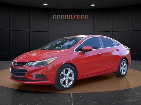 Used 2017 Chevrolet Cruze Premier image 34