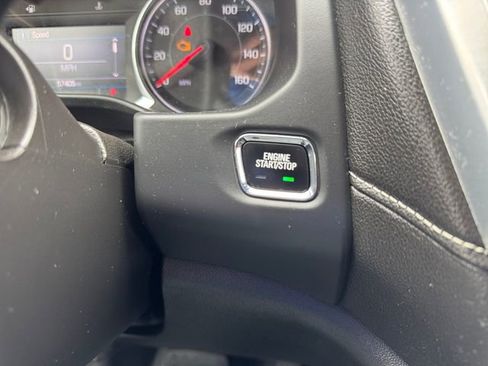 Used 2021 GMC Acadia SLE w/ Driver Convenience Package AWD/4WD image 18
