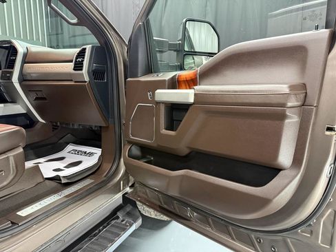 Used 2022 Ford F350 King Ranch w/ Chrome Package AWD/4WD image 26