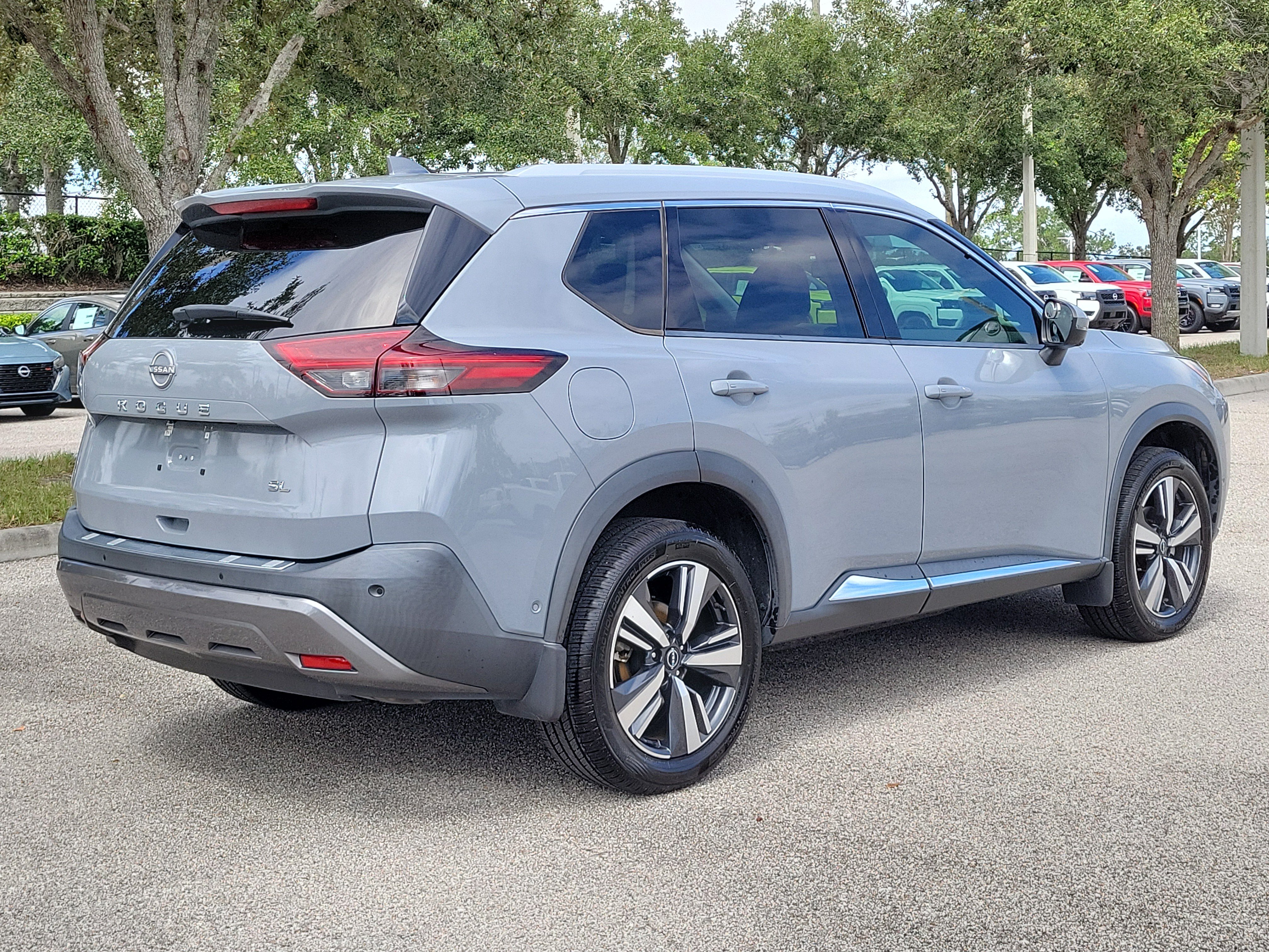 Certified 2023 Nissan Rogue SL w/ SL Premium Package FWD image 5