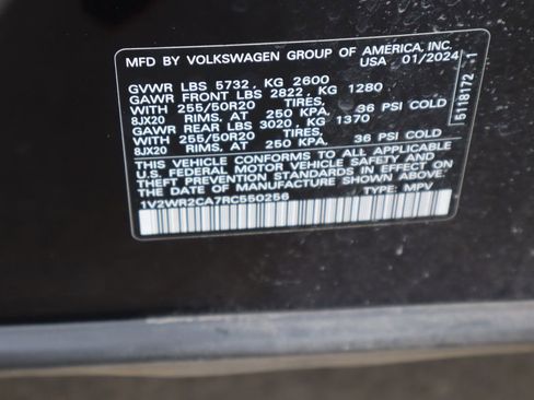 Used 2024 Volkswagen Atlas SE image 31