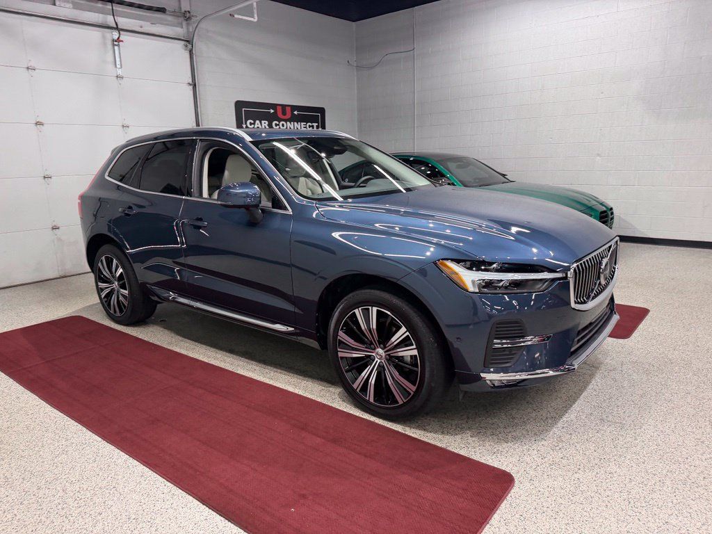 Used 2023 Volvo XC60 B5 Plus w/ Climate Package AWD/4WD image 11