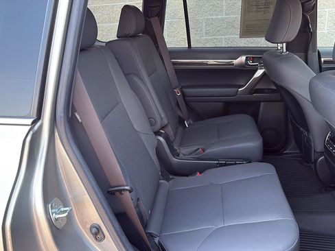 Used 2023 Lexus GX 460 Premium image 26