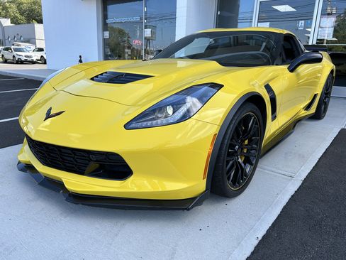 Used 2019 Chevrolet Corvette Z06 image 3
