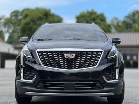 Used 2020 Cadillac XT5 Premium Luxury FWD image 2