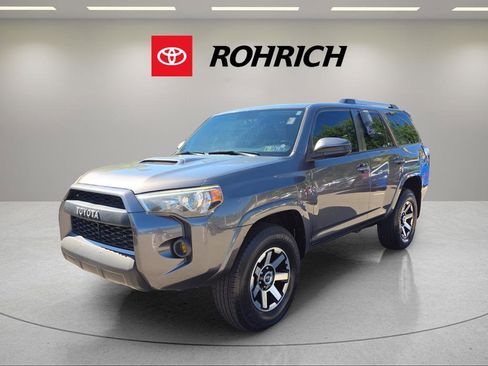 Used 2015 Toyota 4Runner Trail image 1