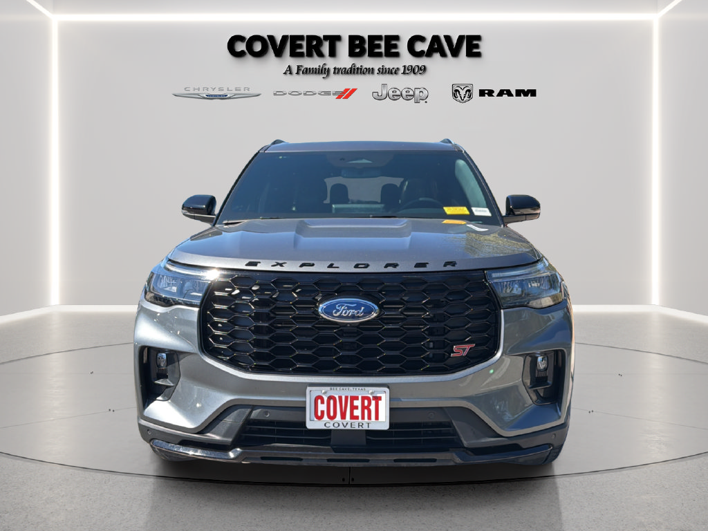 Used 2025 Ford Explorer ST w/ Sun And Sound Package RWD image 2