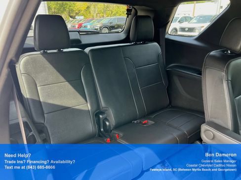 Used 2023 Chevrolet Traverse LT FWD image 23