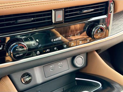 New 2026 Nissan Rogue Platinum AWD/4WD image 10