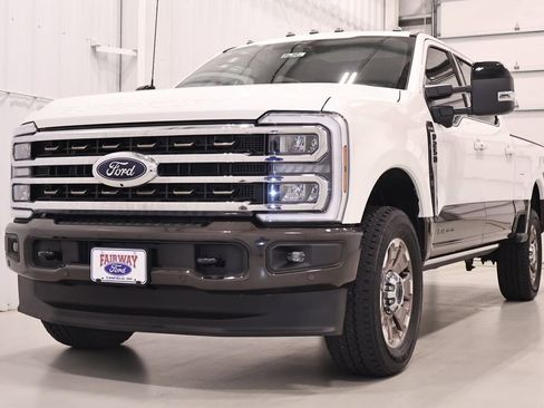 Certified 2025 Ford F250 King Ranch AWD/4WD image 6