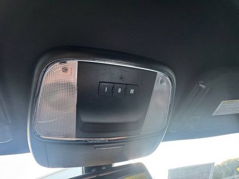 Used 2019 Dodge Charger Scat Pack RWD image 25